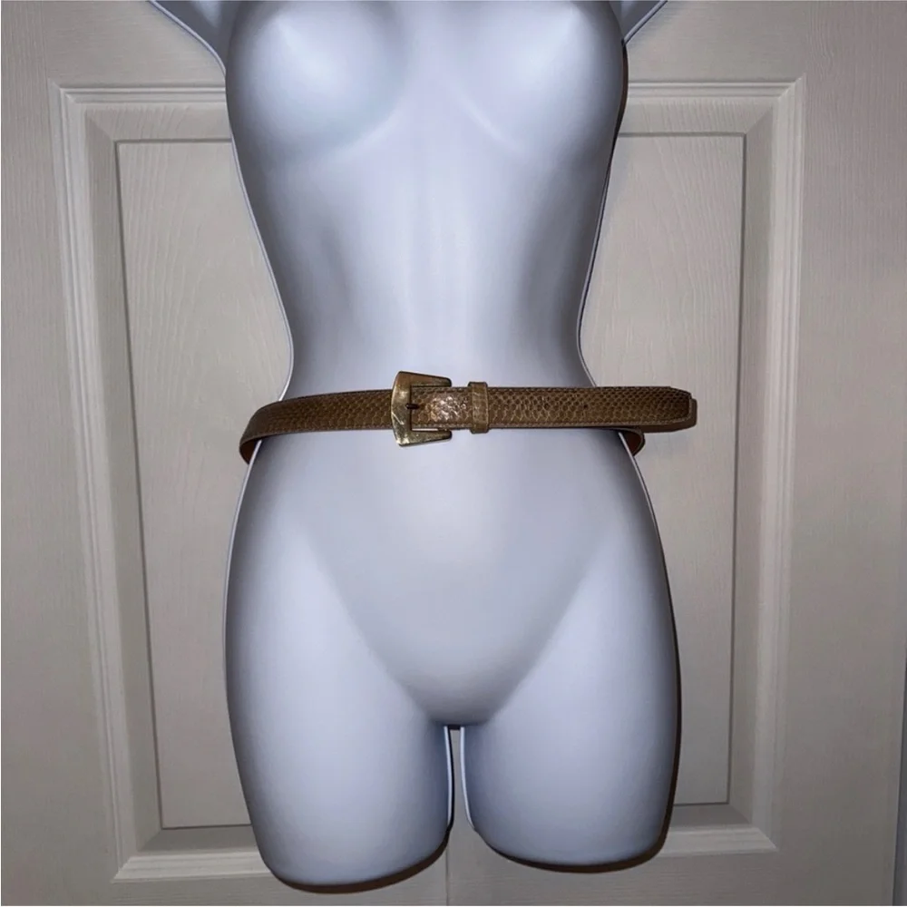 Jana genuine snake skin belt. Size medium vintage